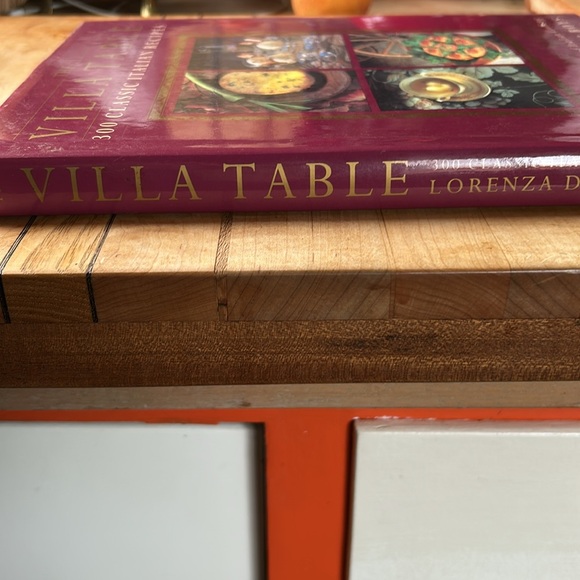 The Villa Table 300 Classic Italian Recipes 1st Ed 1993 De’Medici Hardcover Book - Picture 6 of 6